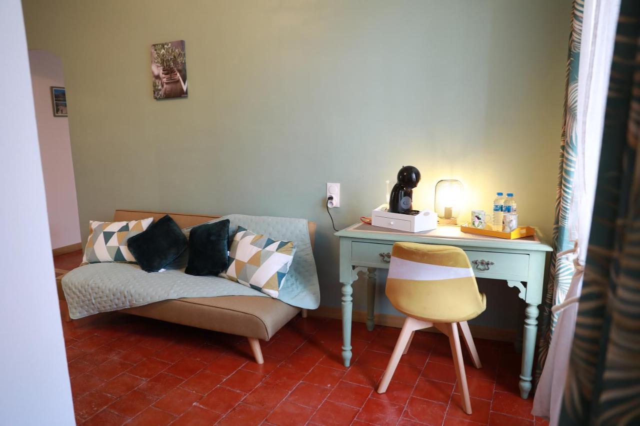 Mas De Brignon, Chambres D'Hotes, Marguerittes, Gard المظهر الخارجي الصورة